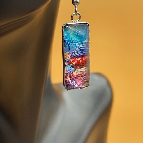 Alice in Wonderland Caterpillar on Mushroom Dangle Earrings, NWOT, Bundle Item - Picture 6 of 6